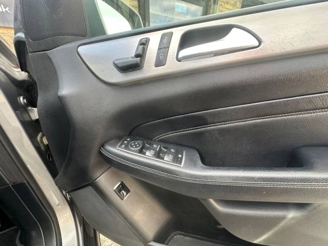 2015 Mercedes-Benz M Class 2.1 ML250 BLUETEC SE EXECUTIVE