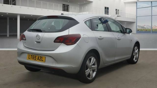 2015 Vauxhall Astra 1.4 SRI