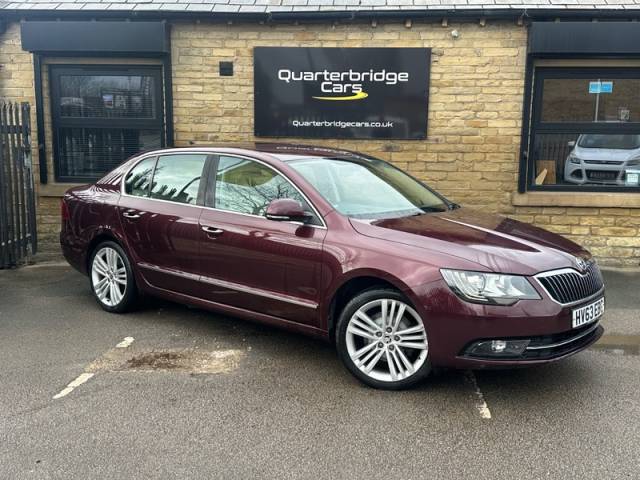 Skoda Superb 2.0 ELEGANCE TDI CR DSG HATCHBACK Diesel MAROON